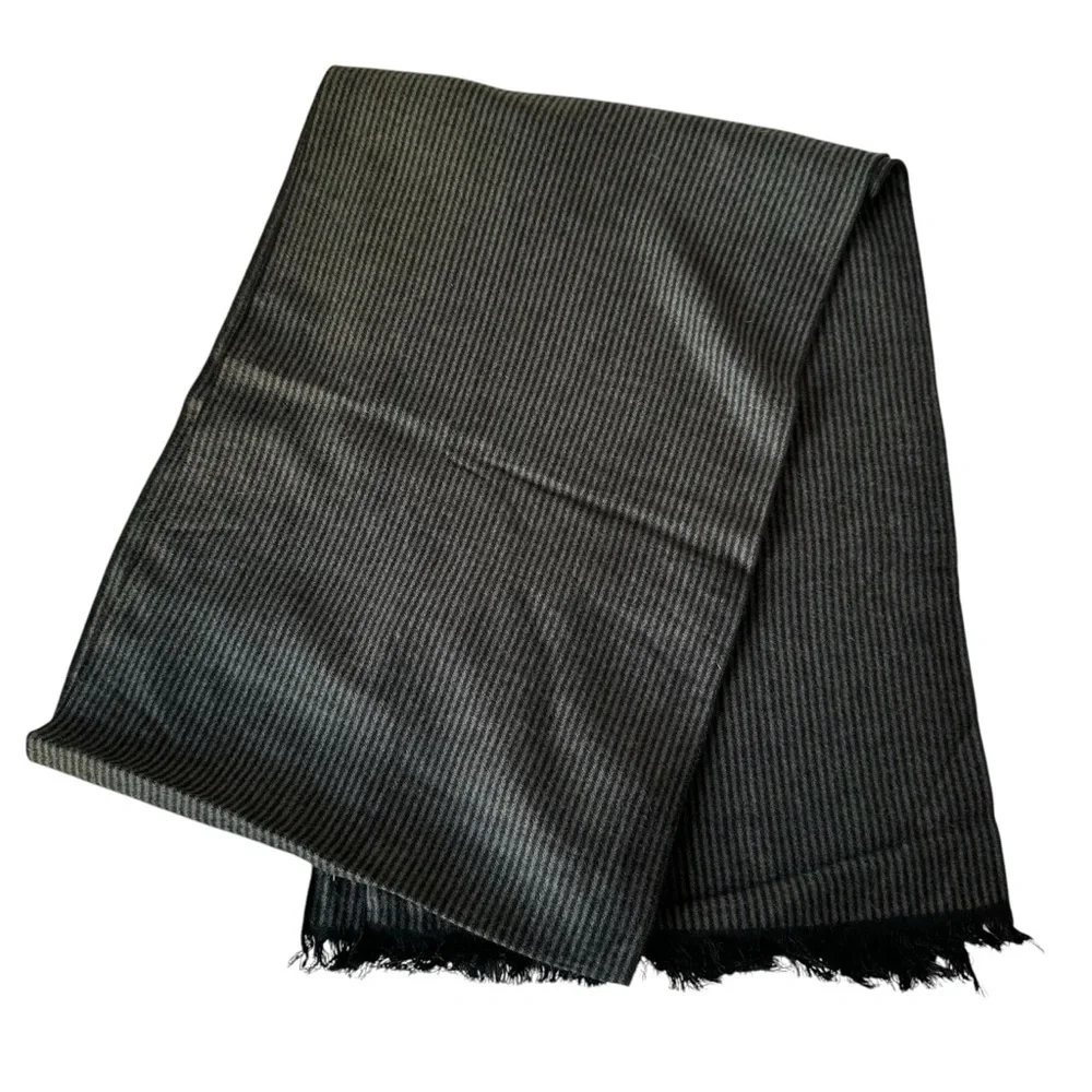 Van Heusen Men's Gray Black 100% Viscose Lightweight Scarf